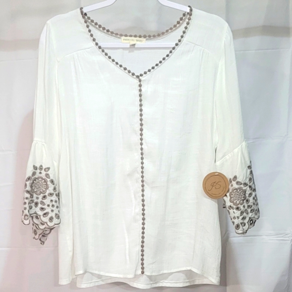 Parallel Skies Loose Fit White Blouse